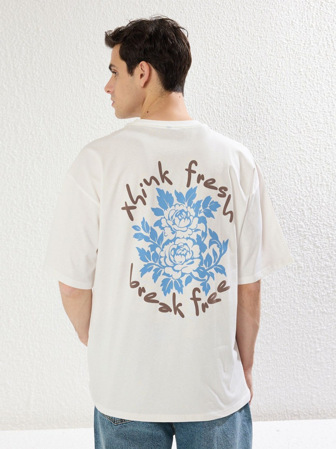

Trendyol Men Typography Printed T-shirt, Na