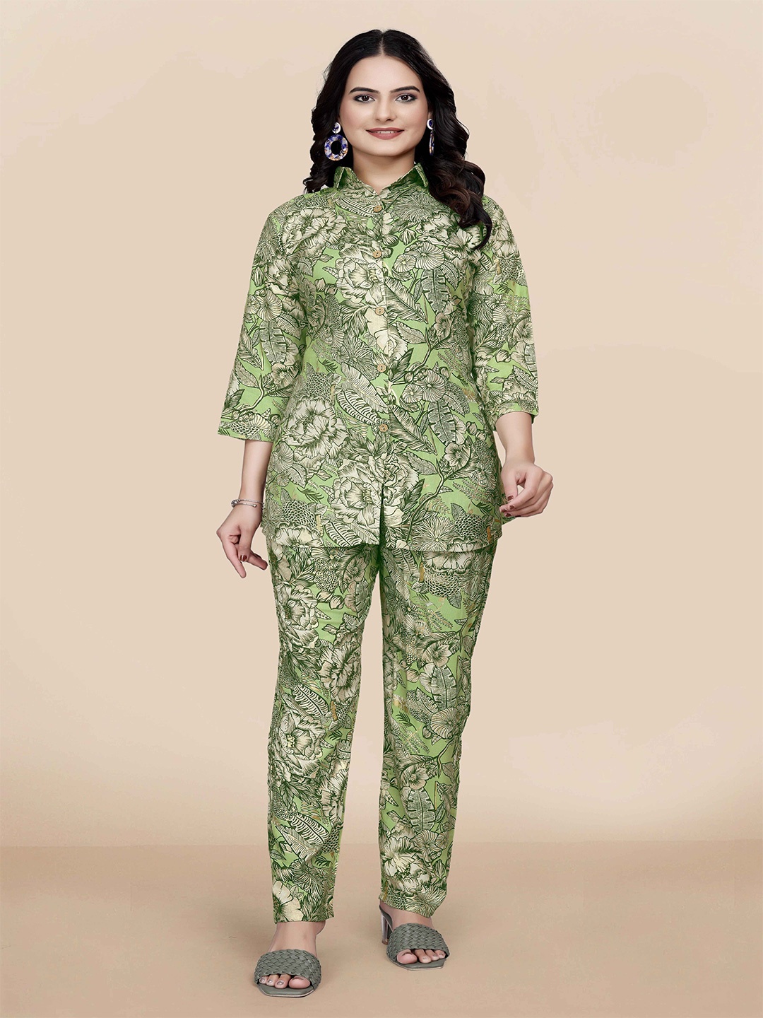 

Hitarth Fashion Printed Shirt With Trouser Co-Ord Set, Green