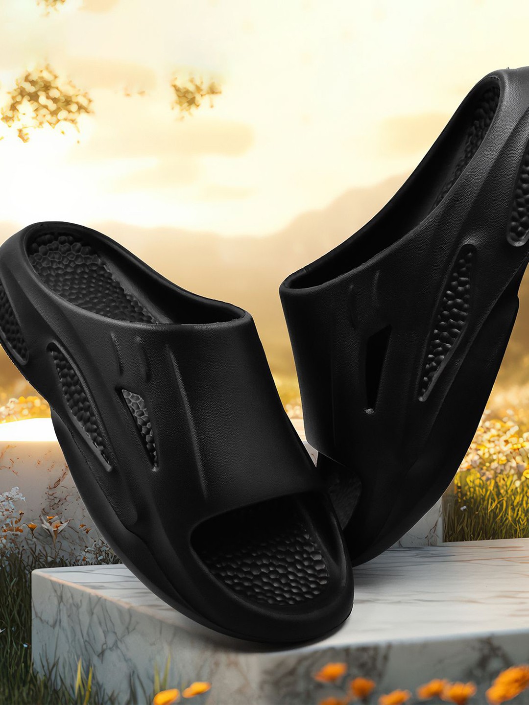 

RADDZ SPORTS Men Sliders, Black