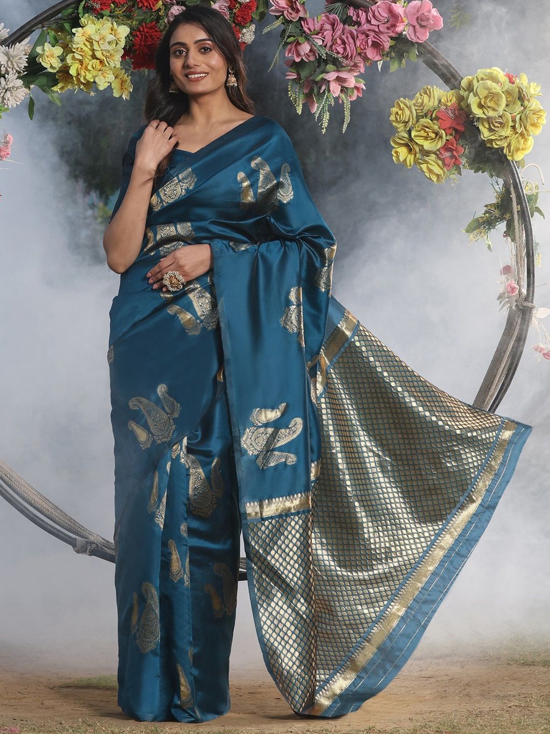 

Nimidiya Woven Design Zari Silk Blend Kanjeevaram Saree, Teal