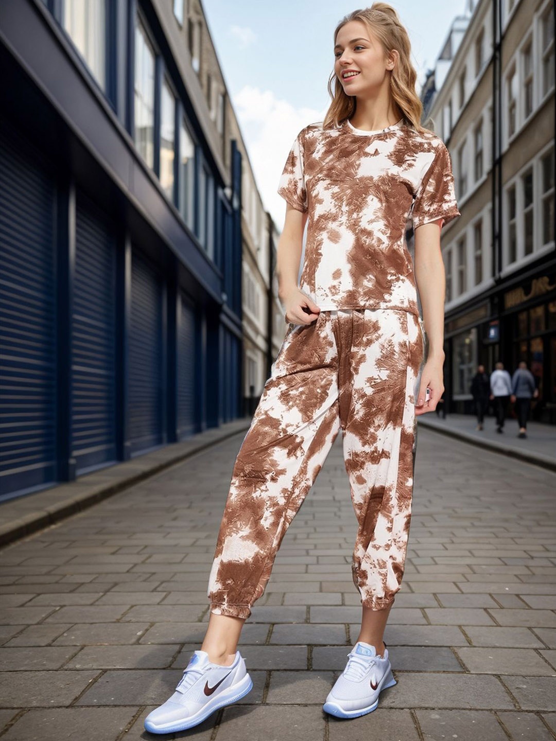 

SZN Printed T-Shirt With Joggers Co-Ords, Brown