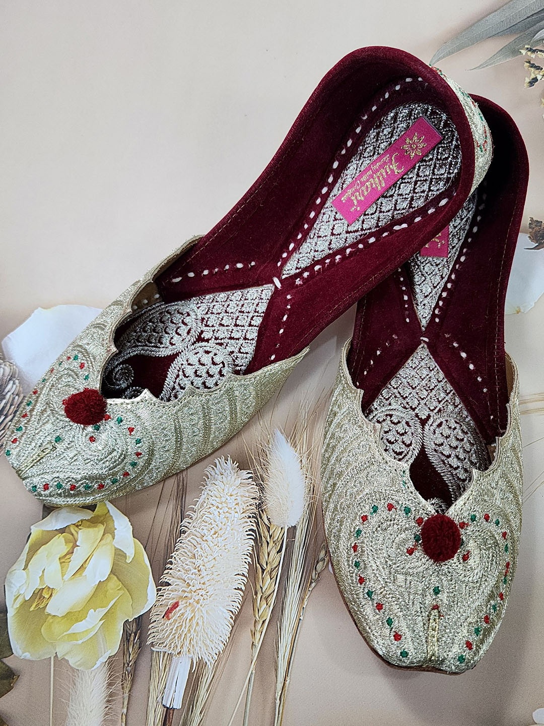 

Fulkari Women Embellished Ethnic Mojaris Flats, Gold