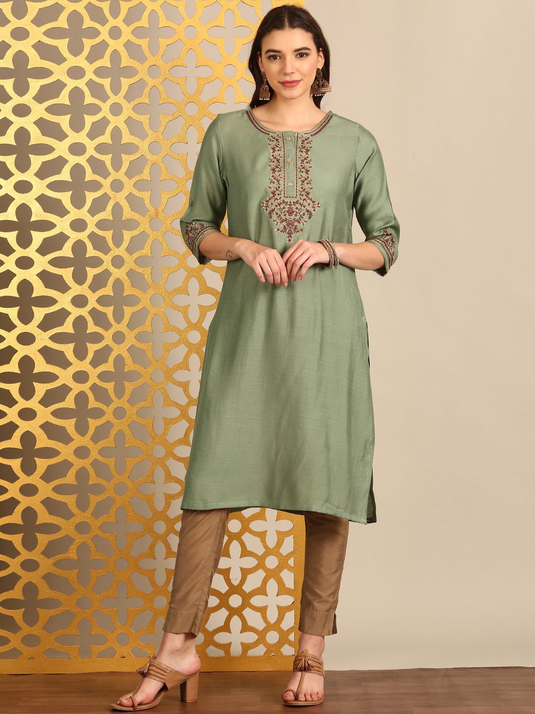 

Alena Women Ethnic Motifs Embroidered Thread Work Kurta, Teal