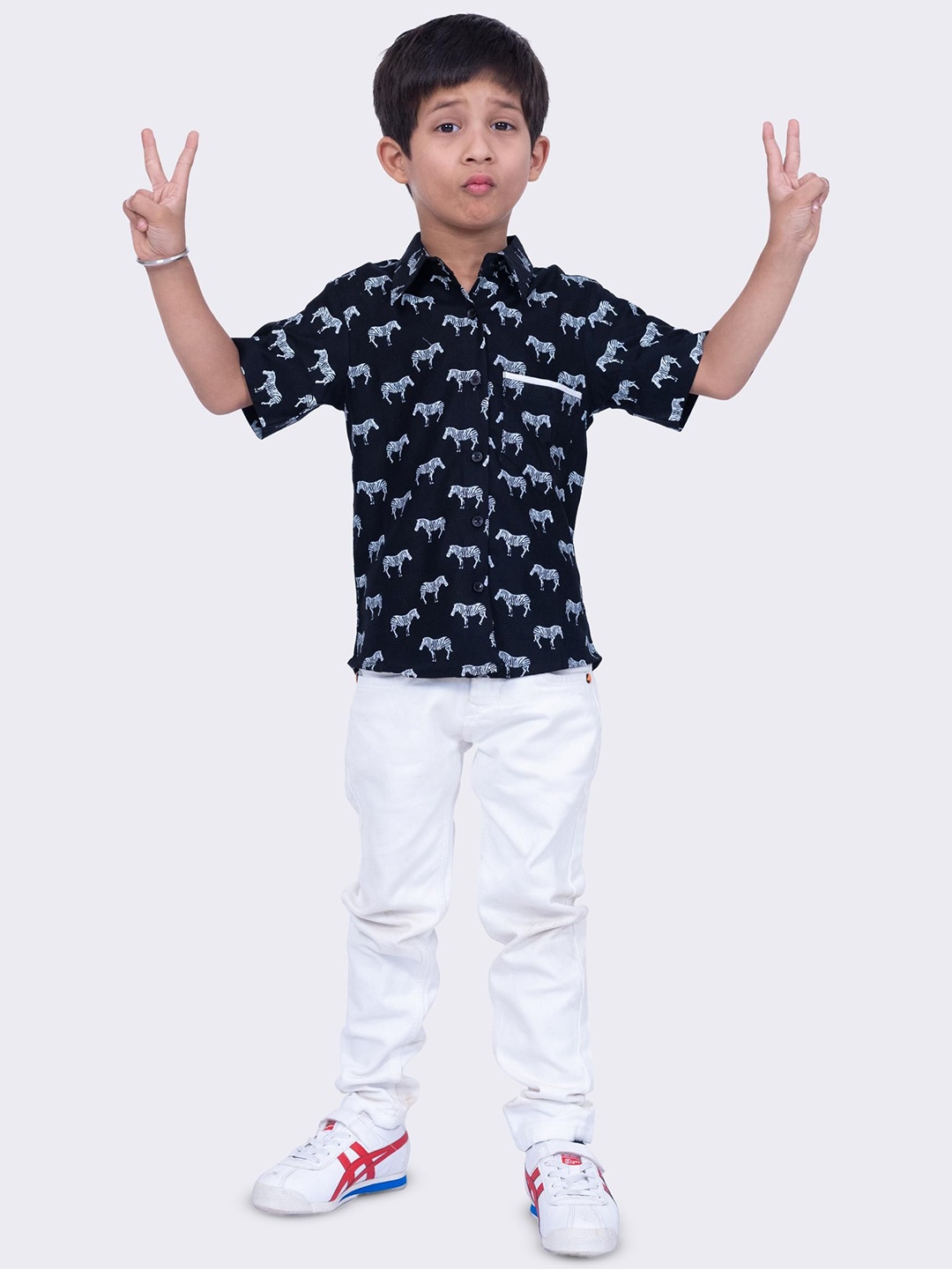 

Twisha Boys Classic Floral Opaque Printed Formal Shirt, Black