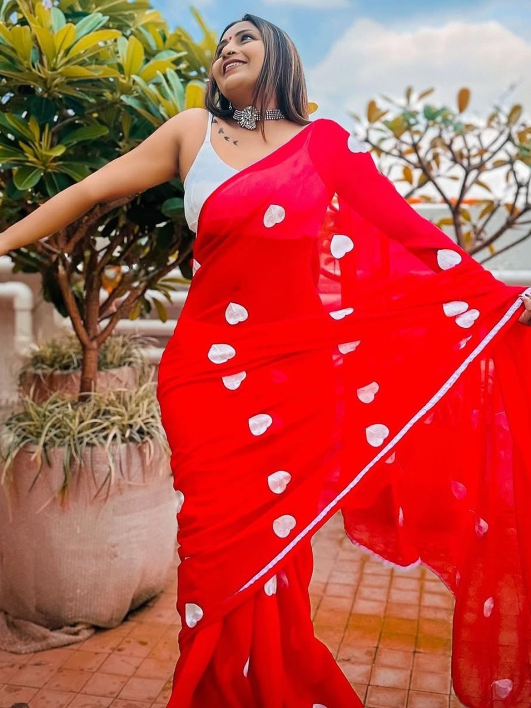 

SWADESI STUFF Pure Georgette Saree, Red
