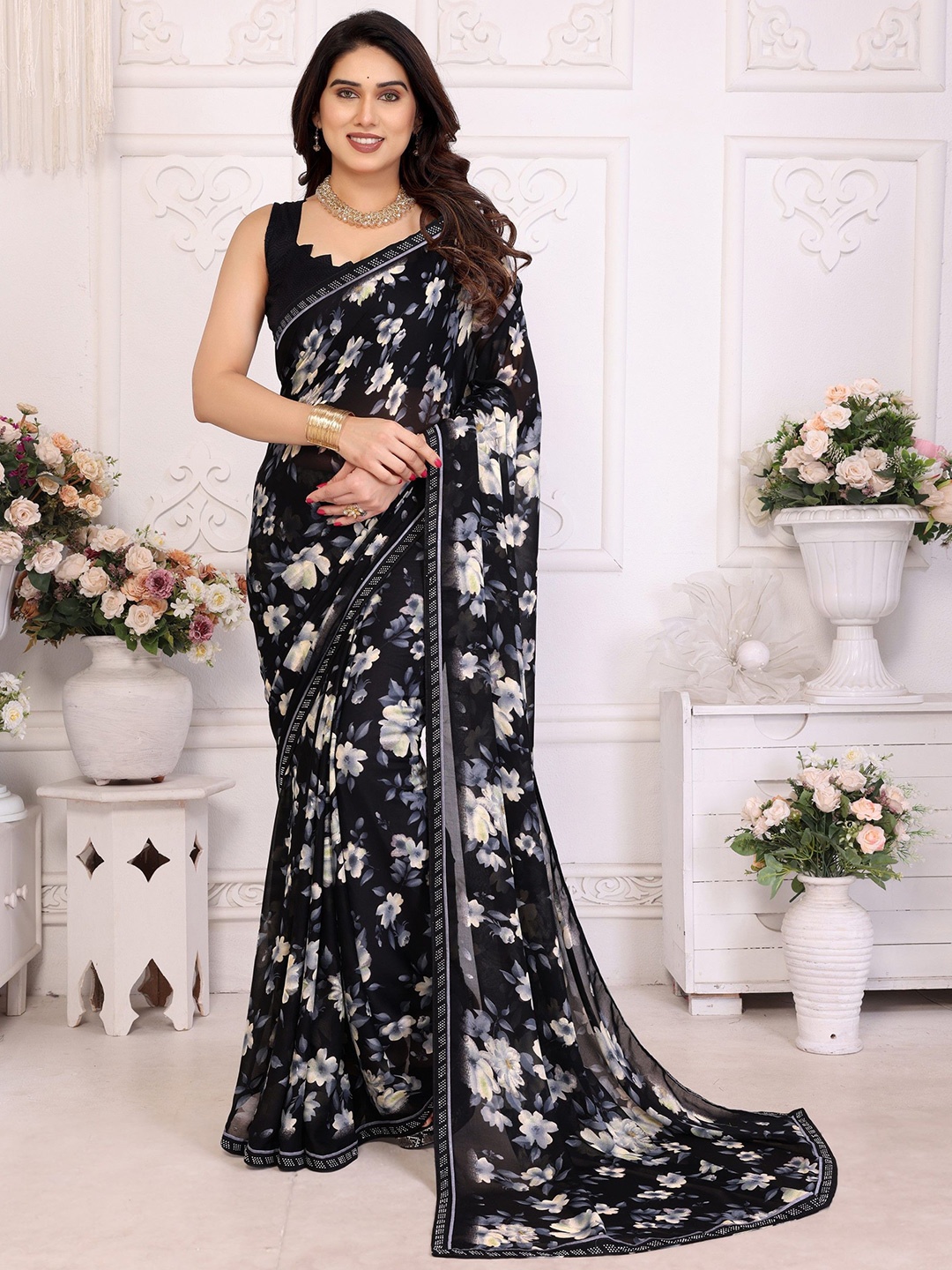 

Moda Rapido Floral Beads and Stones Poly Georgette Saree, Black