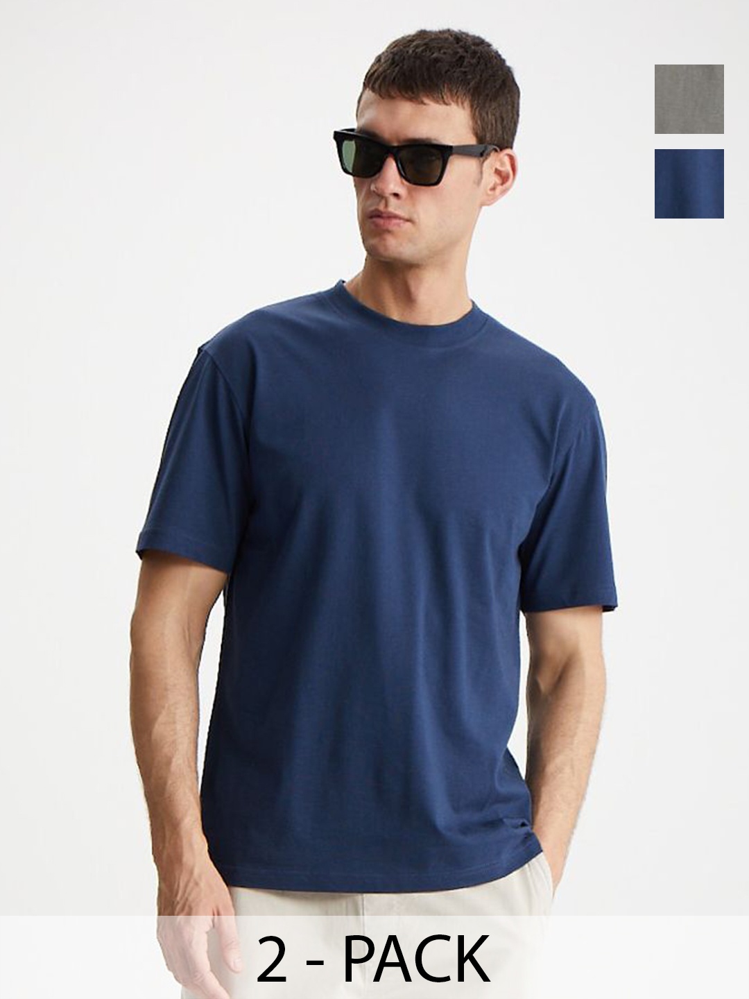 

GRIMELANGE Men Applique T-shirt, Na