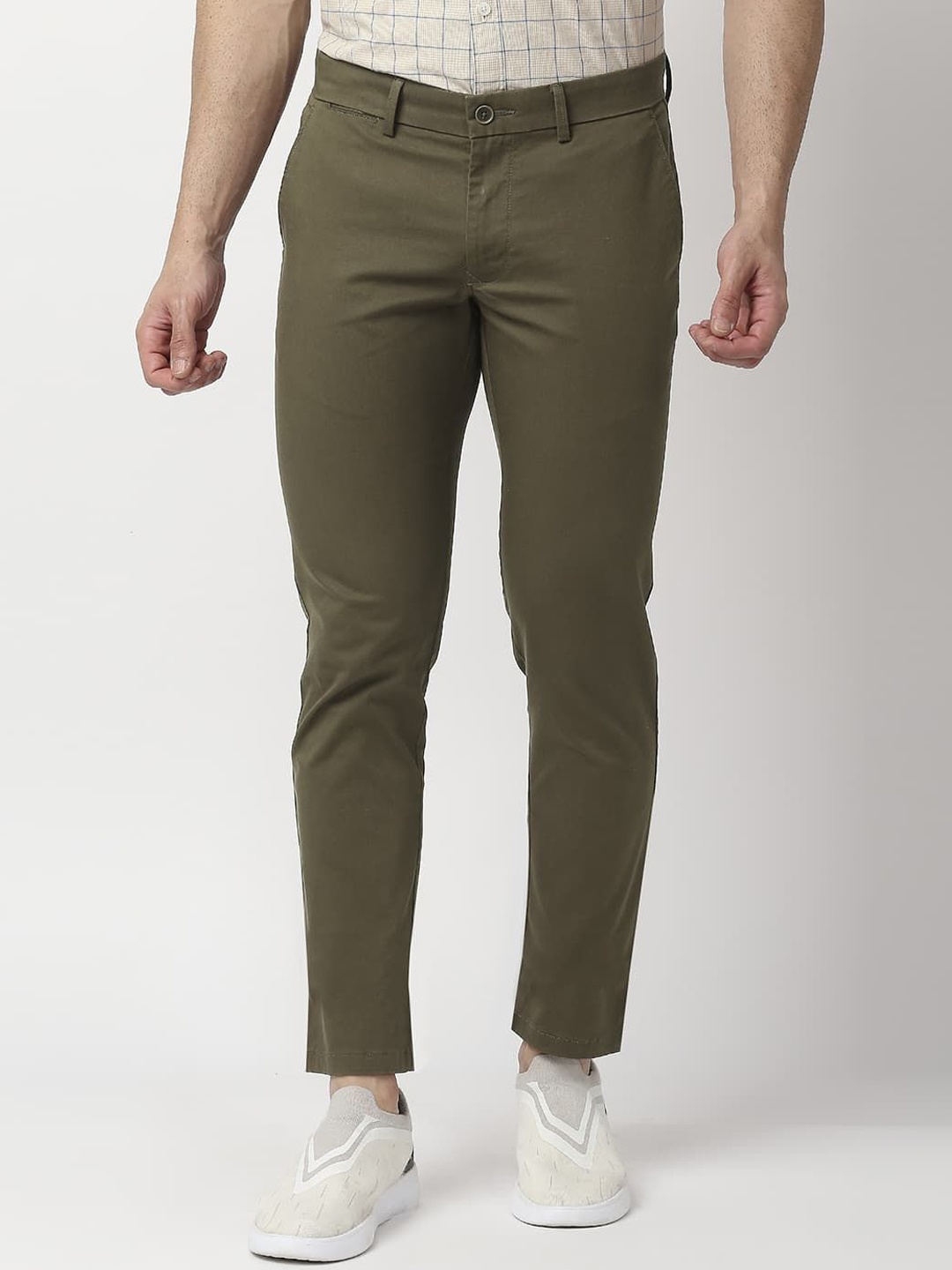 

Basics Men Skinny Fit Low-Rise Trousers, Brown