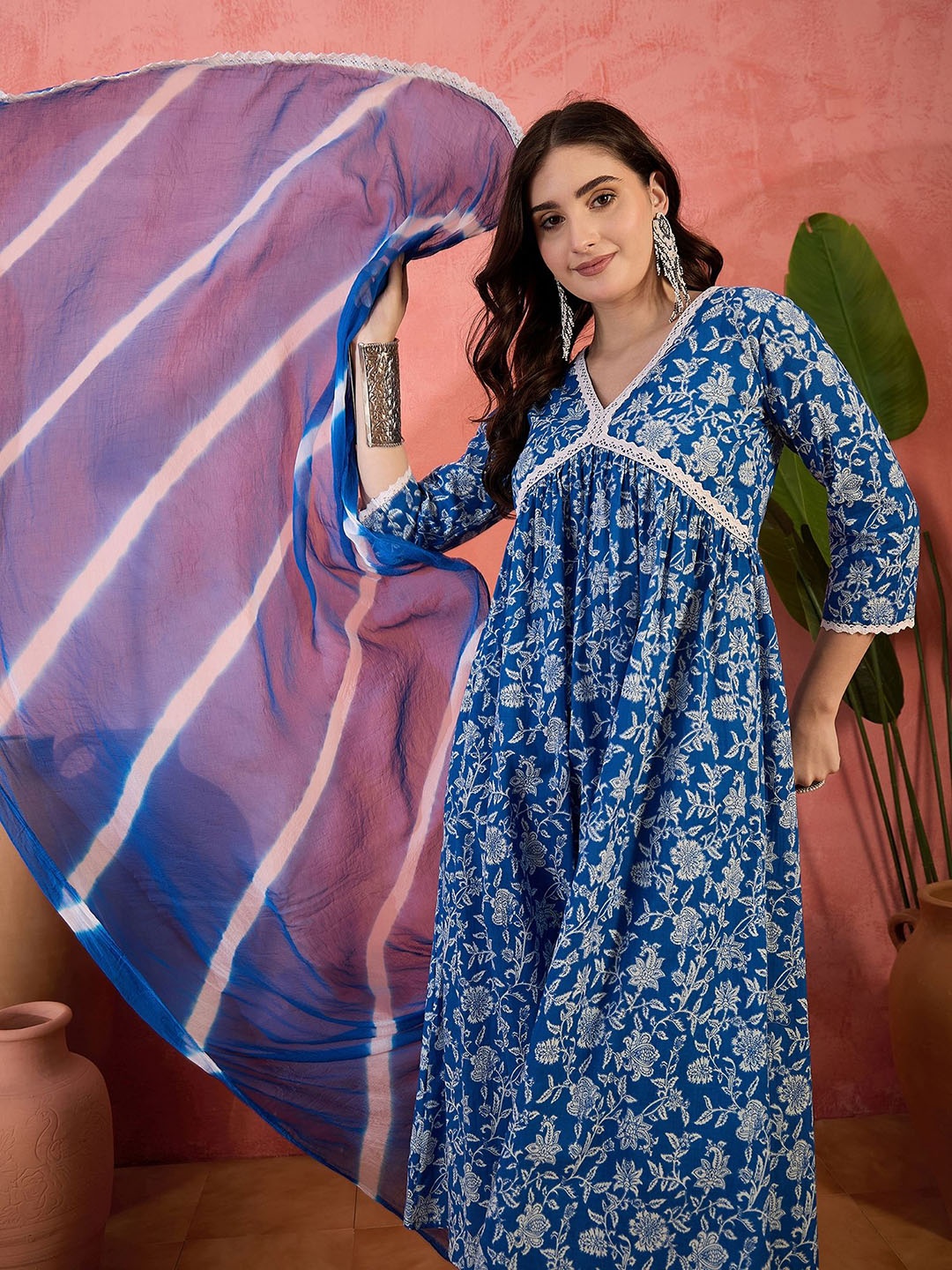

Sangria Floral Printed Pure Cotton A-Line Kurta & Trousers With Dupatta, Blue