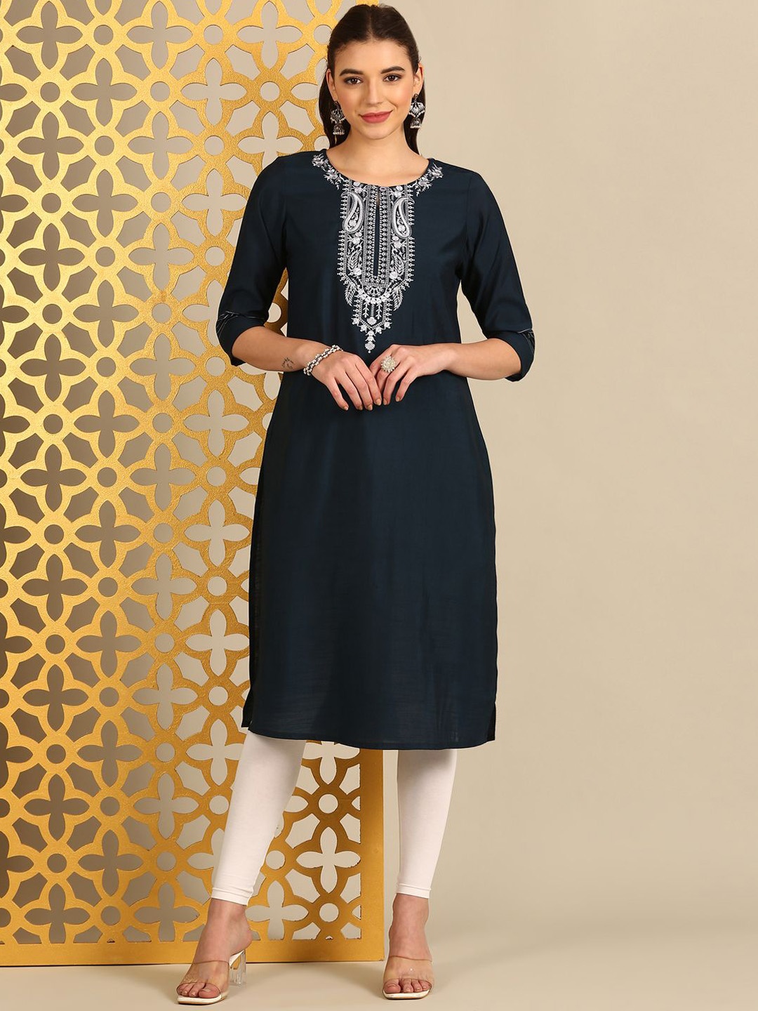 

Alena Women Ethnic Motifs Thread Work Kurta, Navy blue