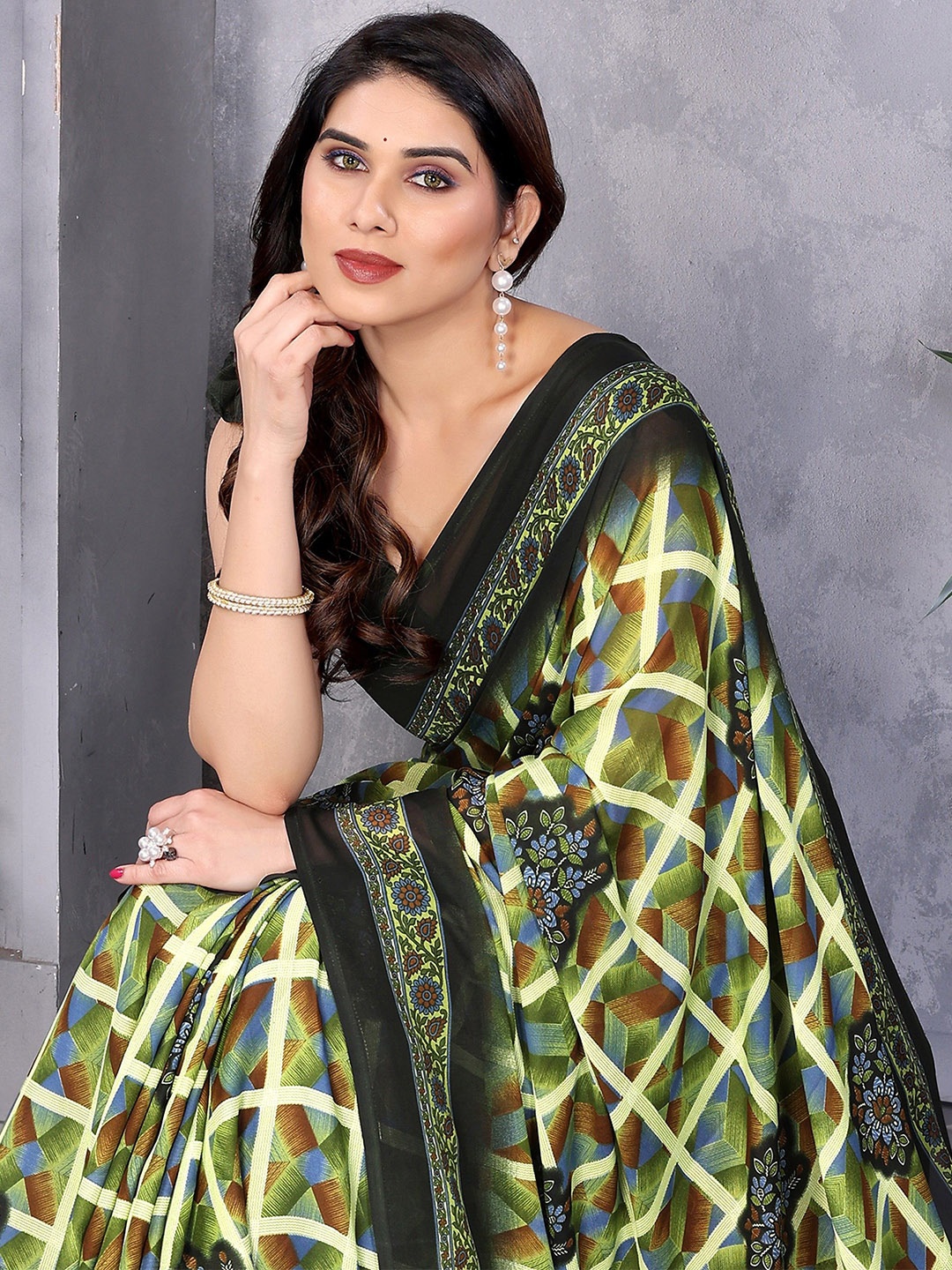 

Moda Rapido Checked Poly Georgette Saree, Green