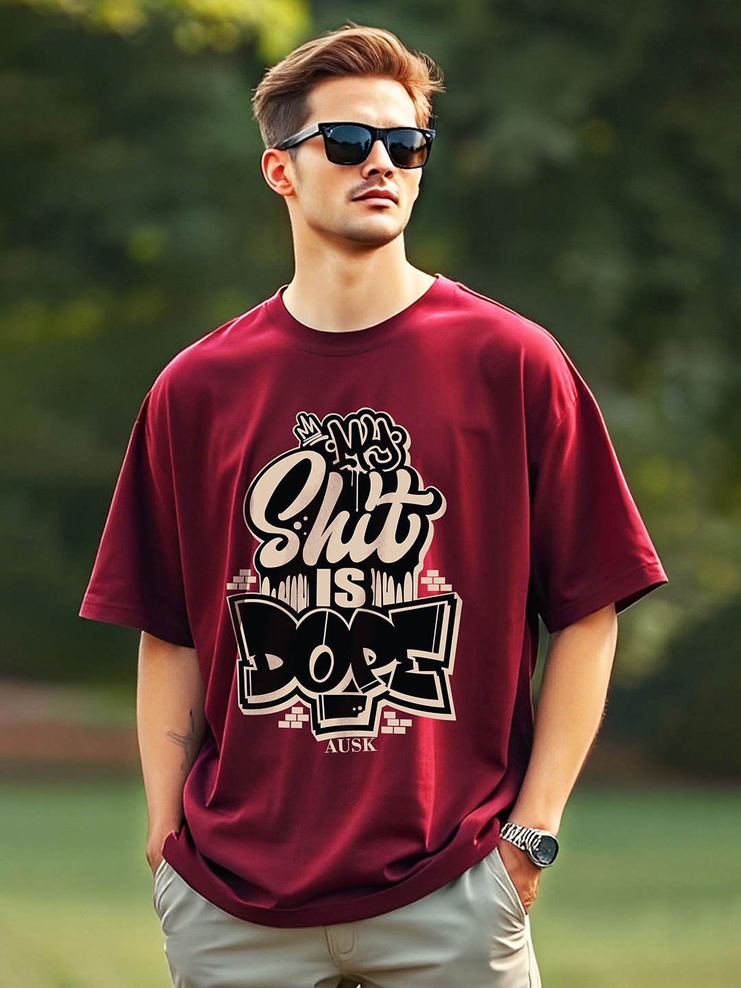 

AUSK Men Typography Printed Applique T-shirt, Maroon