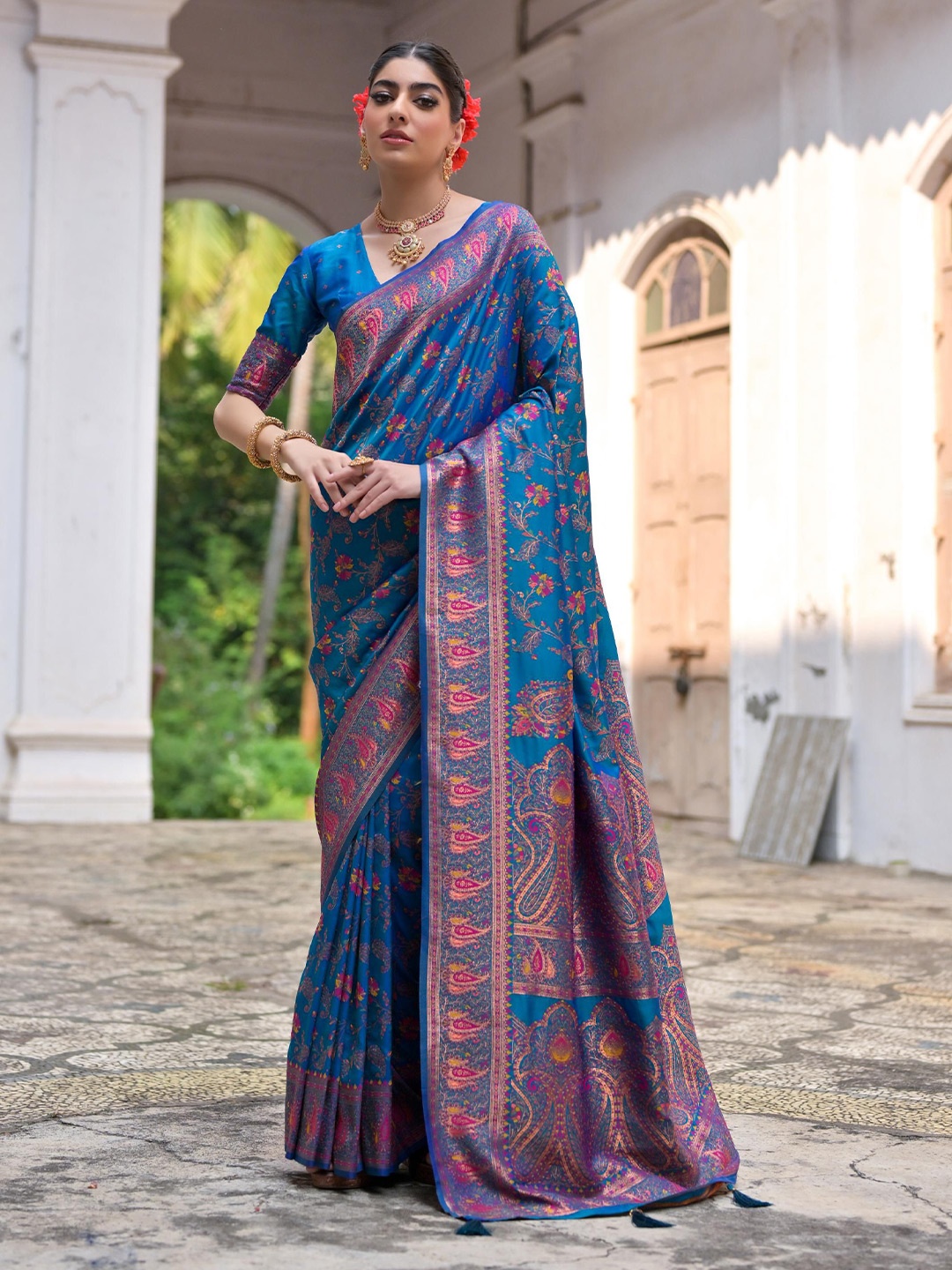 

Ekta Textiles Woven Design Zari Pure Silk Handloom Banarasi Saree, Turquoise blue