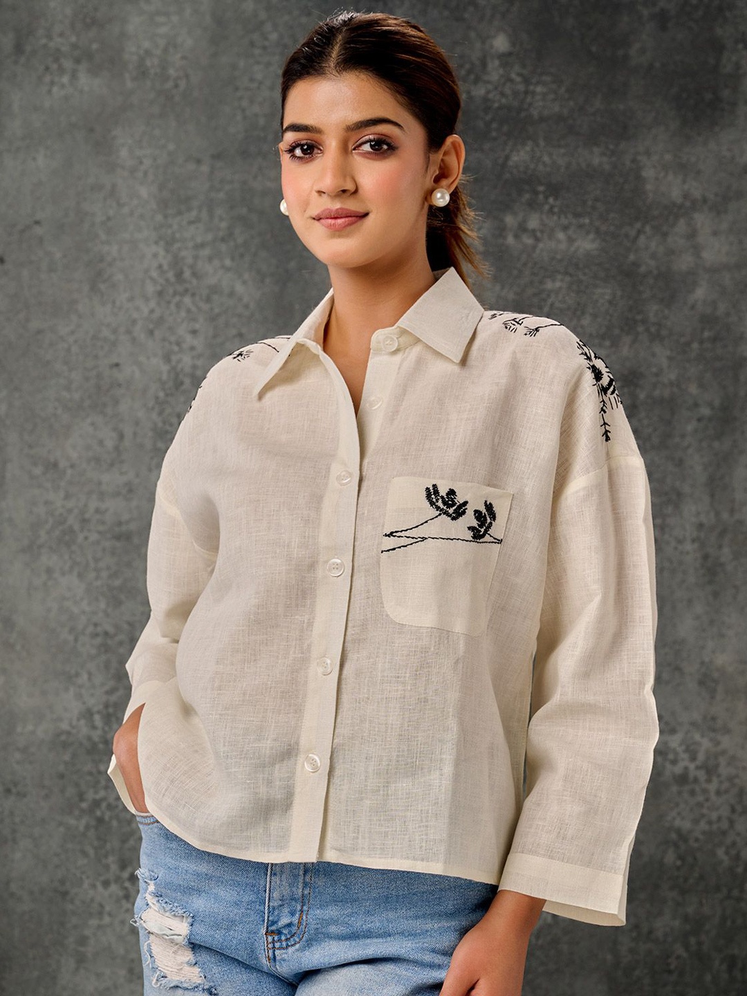 

Phulkari Forever Embroidered Linen Top, White