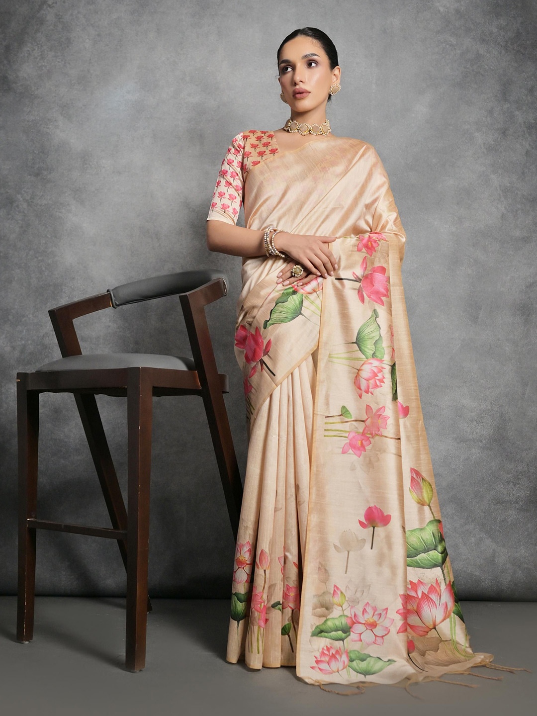 

Ekta Textiles Floral Pure Silk Tussar Saree, Yellow