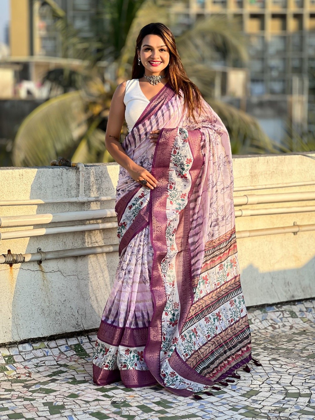 

Mitera Floral Zari Chanderi Saree, Purple