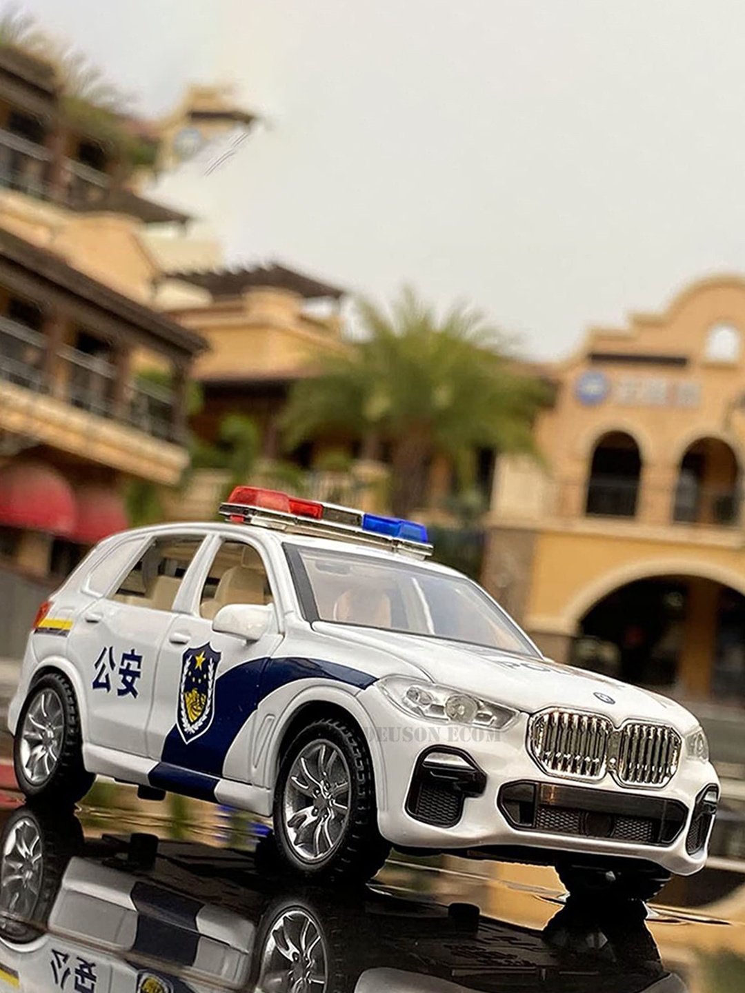 

DEZICON Kids 1:32 X5 Police Light Sound Pull Back Car Vehicle, White