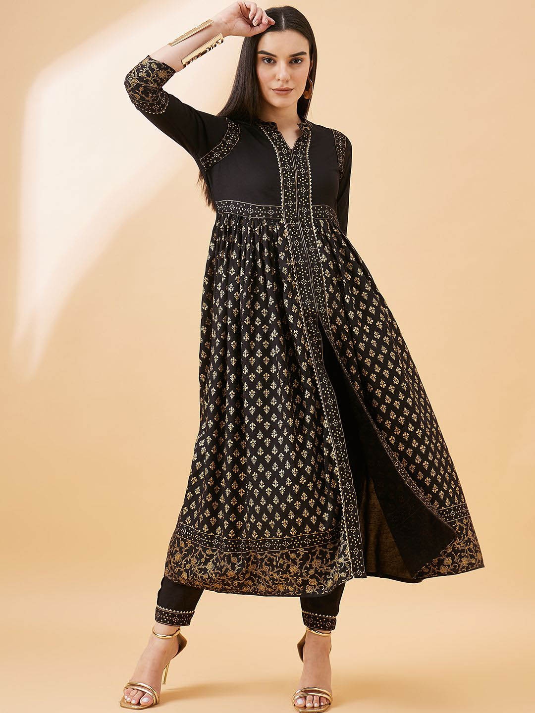 

HERE&NOW Women Printed Regular Kurta with Trousers, Black