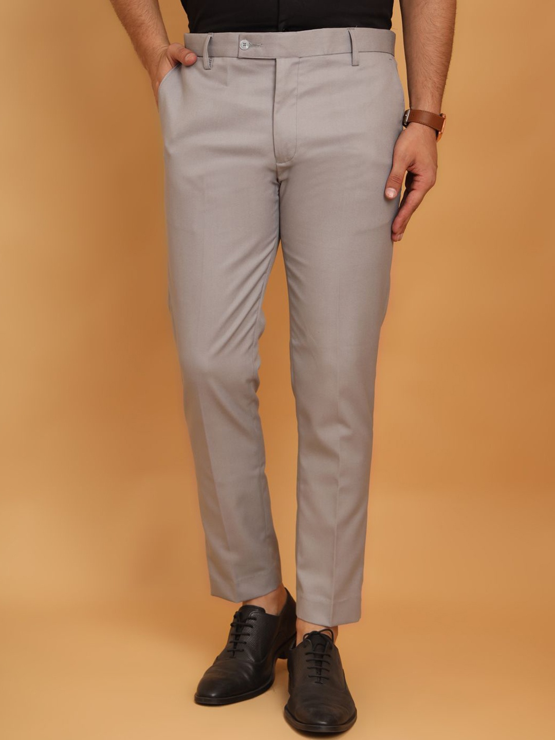 

Vandnam Fabrics Men Smart Tapered Fit Trousers, Grey