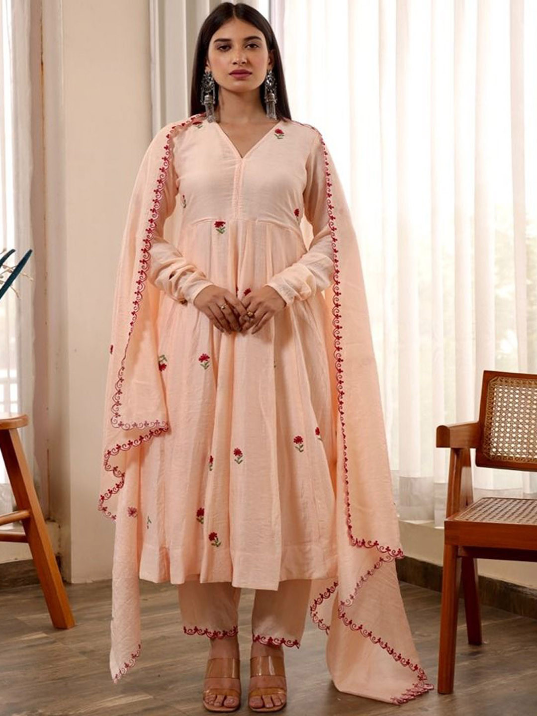 

ASRUMO Women Floral Embroidered Regular Thread Work Kurta with Trousers & With Dupatta, Peach