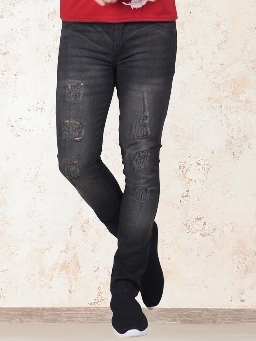 

COMFITS Men Classic Straight Fit Mildly Distressed Light Fade Jeans, Grey