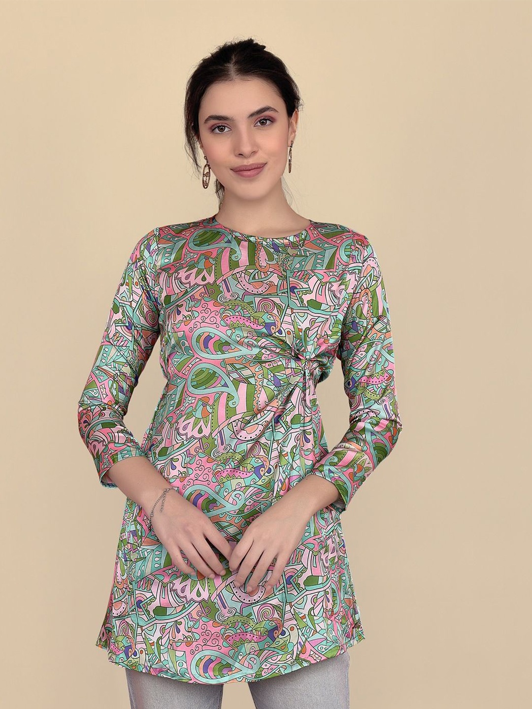 

Kaajal by Vidhi Print Top, Green