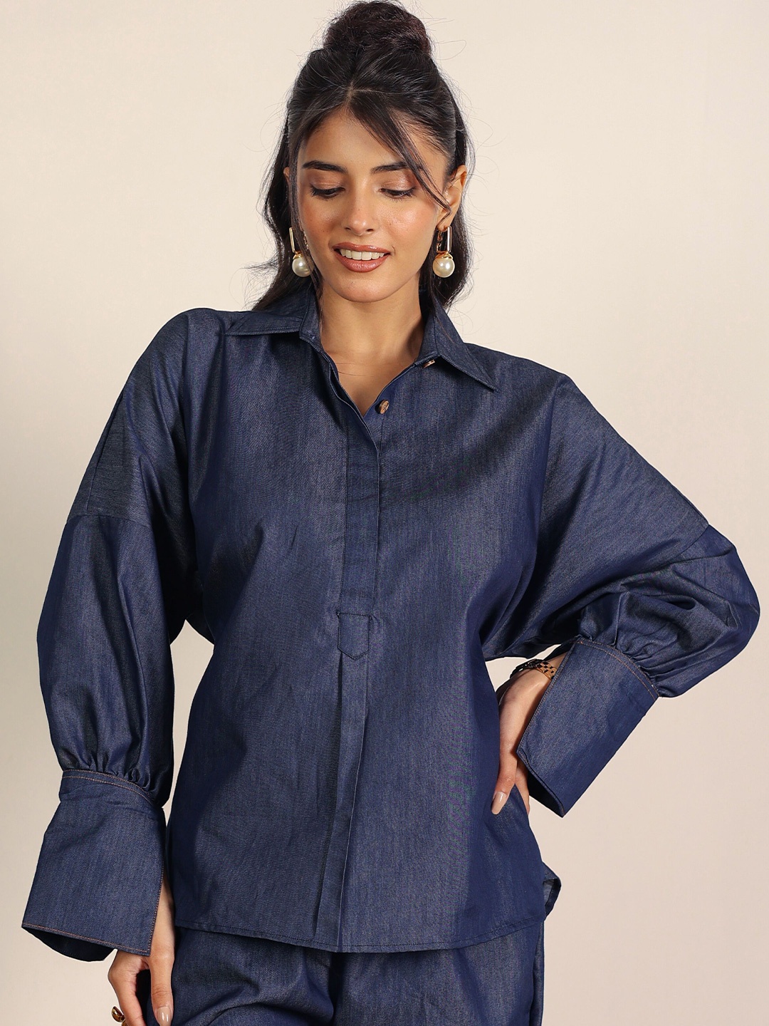 

KAORI BY SHREYA AGARWAL Women Standard Slim Fit Opaque Casual Shirt, Navy blue