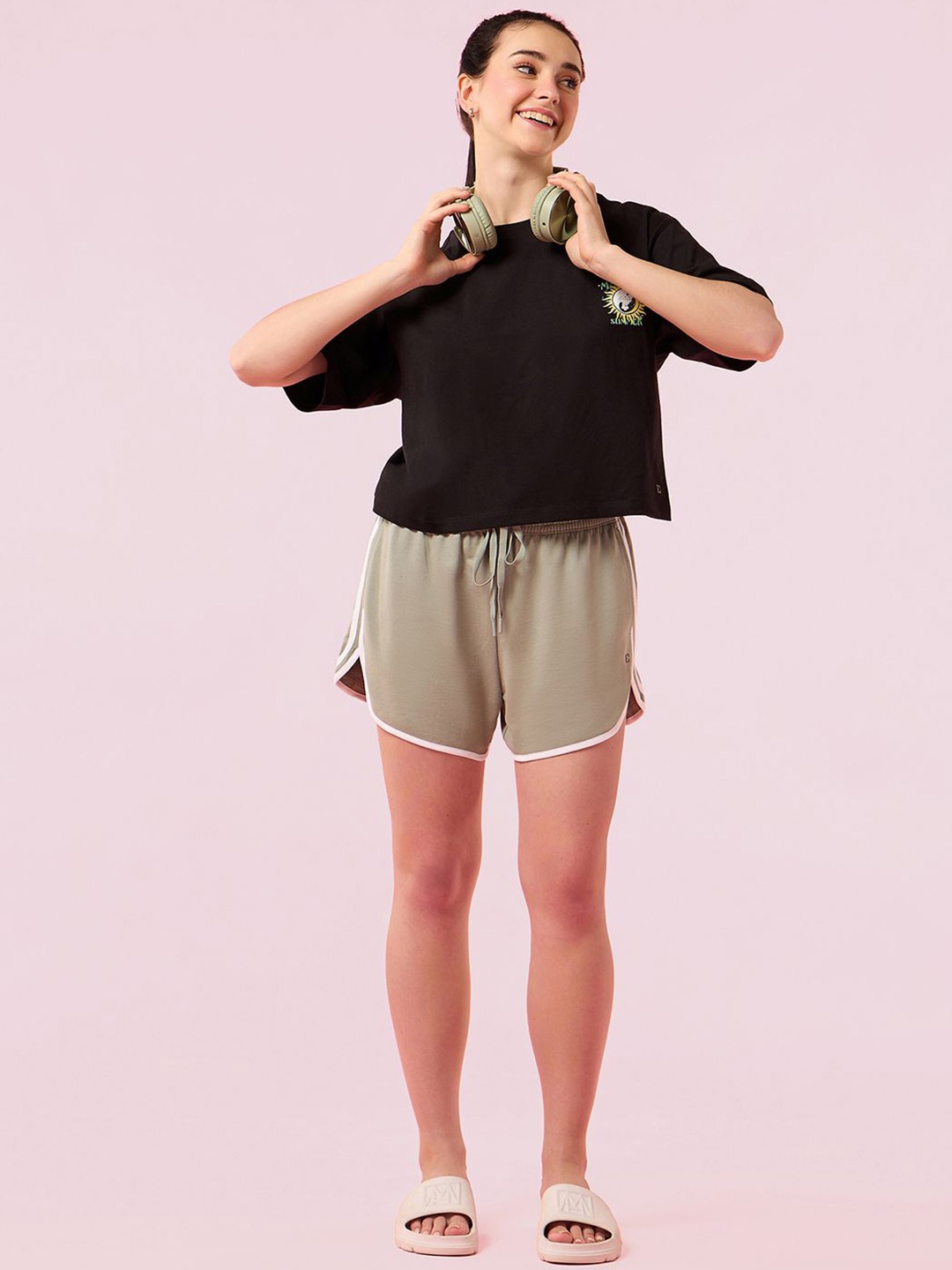 

Enamor Women Lounge Shorts, Green