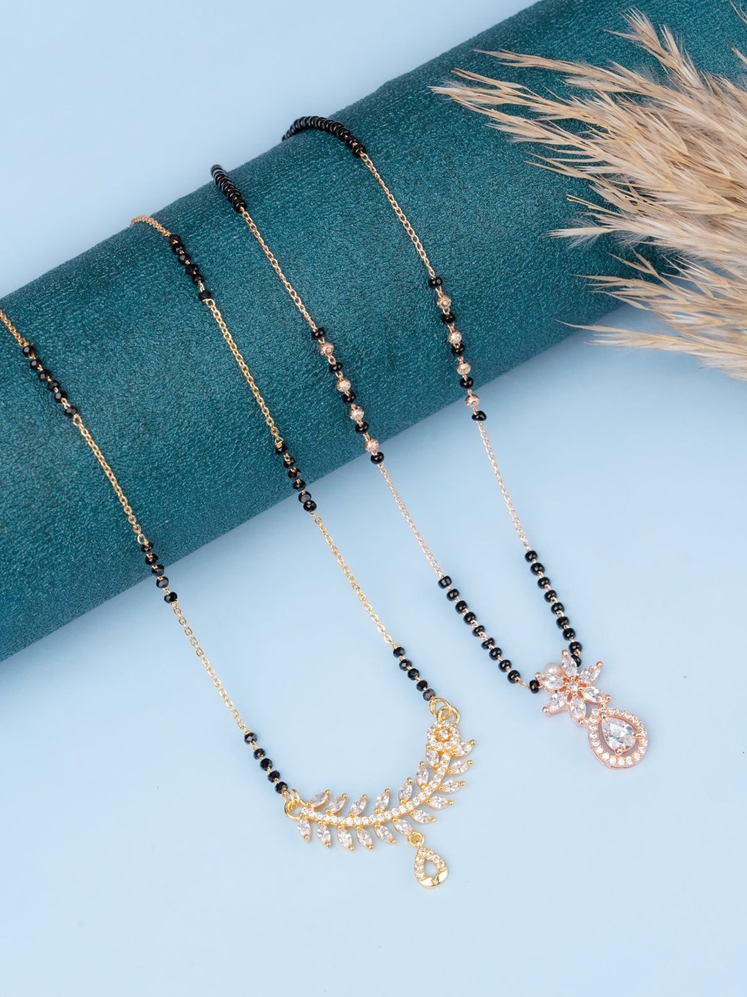 

Zeraki Jewels Artificial Stones and Beads Mangalsutra, Rose gold