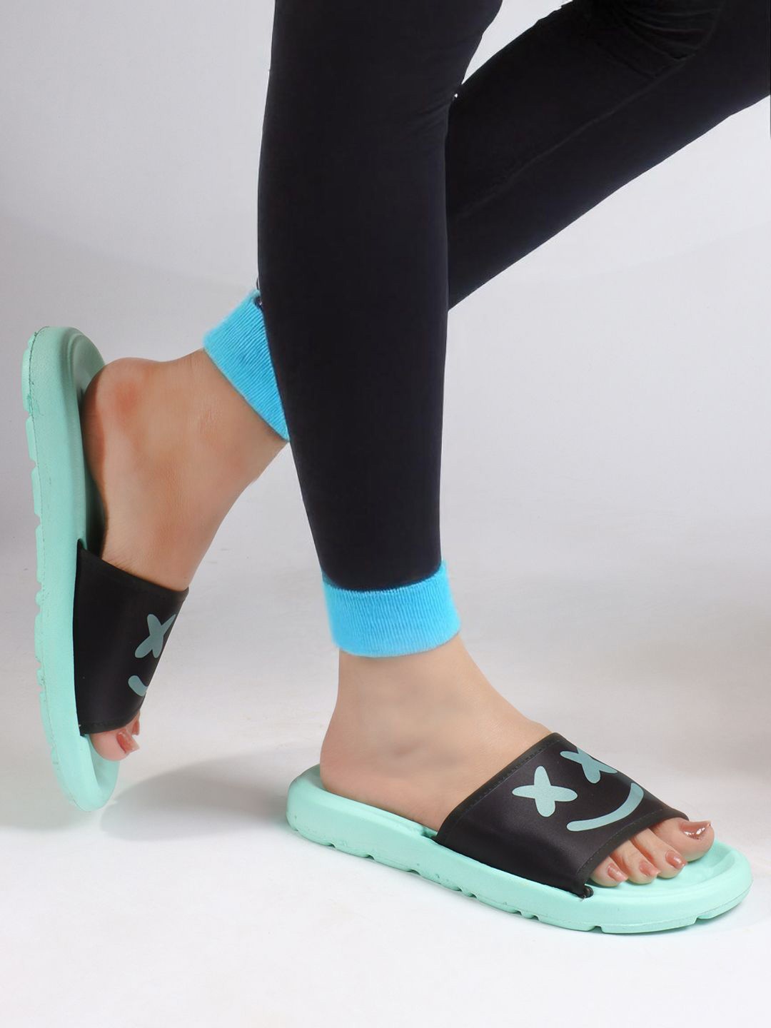 

DressBerry Women Printed Sliders, Sea green