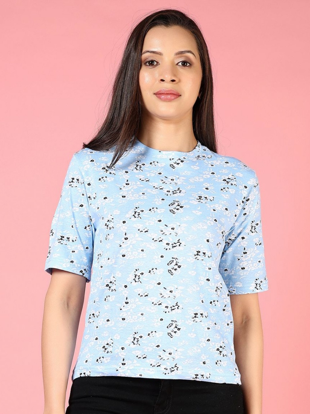 

V-Mart Women Printed Pockets T-shirt, Blue