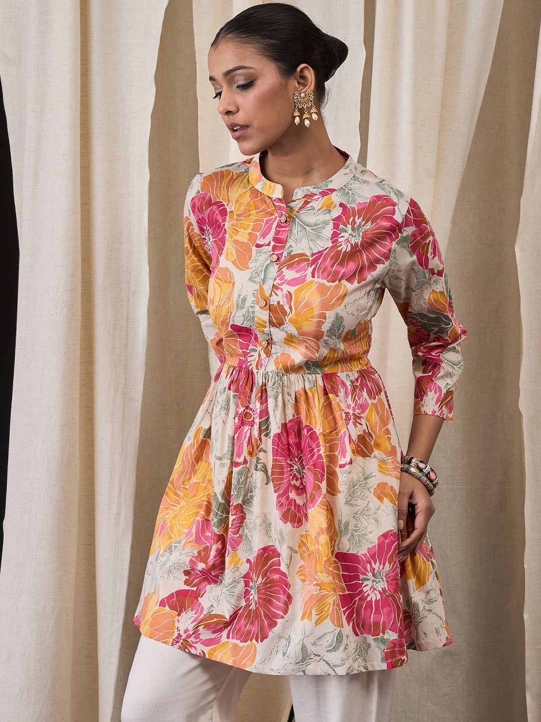 

Anouk Floral Printed Pure Cotton Pleated Anarkali Kurti, Beige