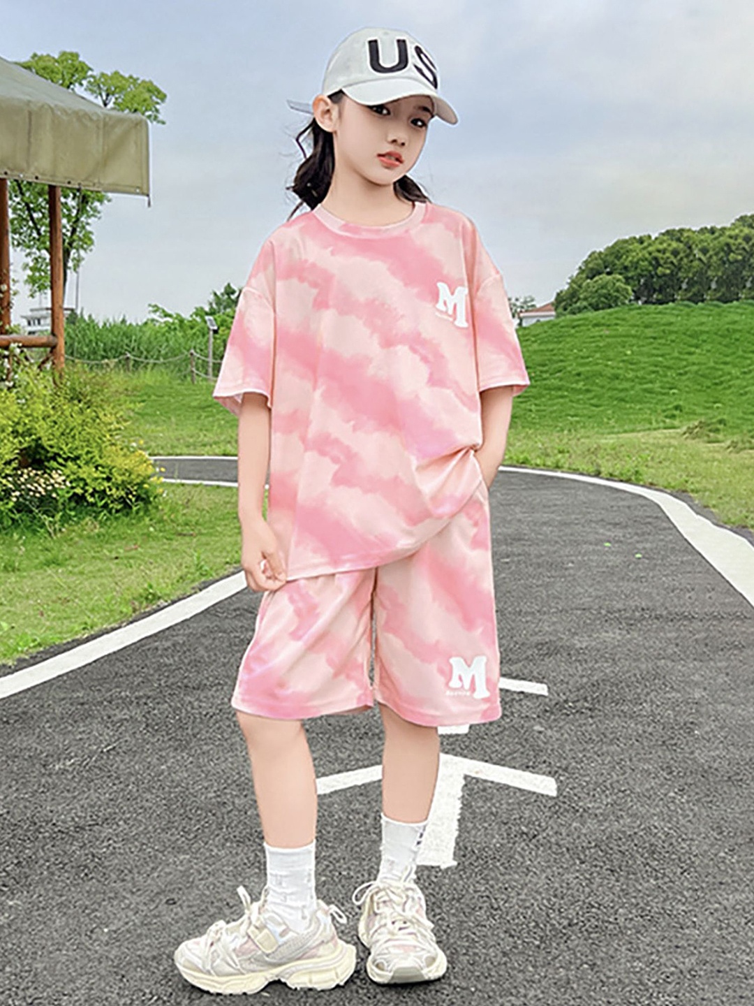 

LULU & SKY Girls Printed T-shirt with Shorts, Pink