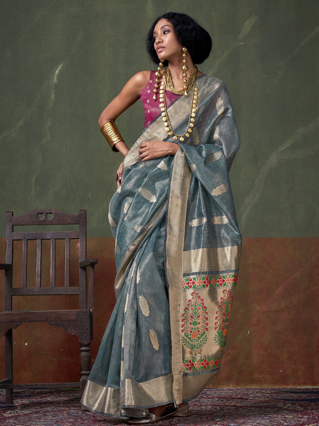 

elora Woven Design Zari Tissue Paithani Saree, Blue