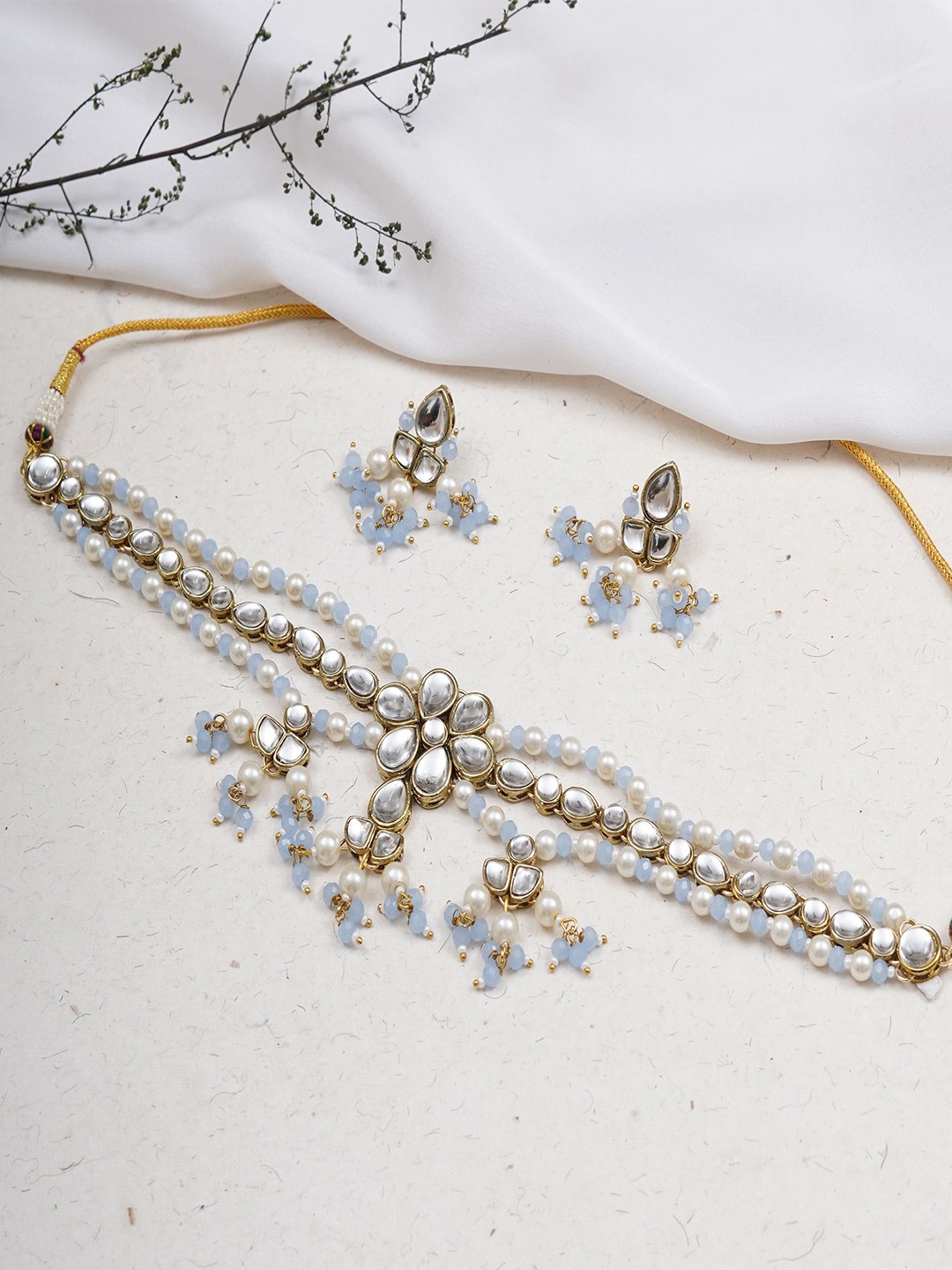 

BeAbhika Gold-Plated Kundan Studded Jewellery Set