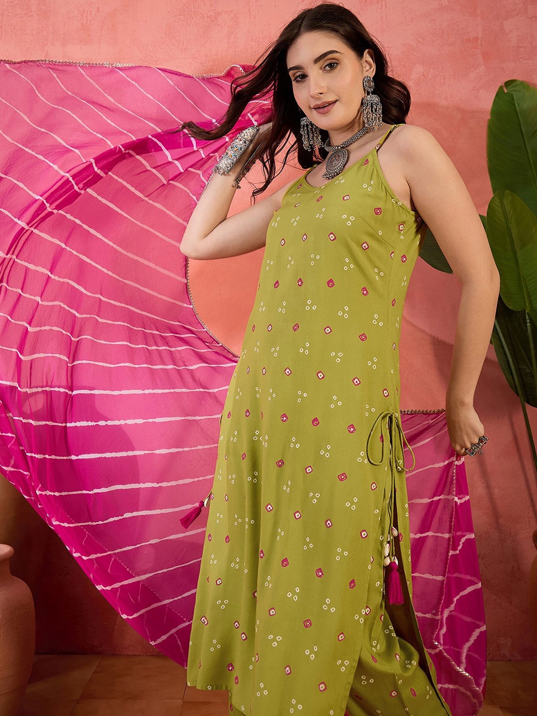 

Sangria Bandini Printed Sleeveless Kurta Pant & Dupatta Set, Green