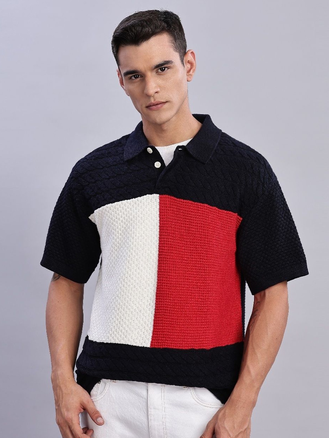 

Tommy Hilfiger Men Colourblocked Polo Collar Drop-Shoulder Sleeves T-shirt, Navy blue