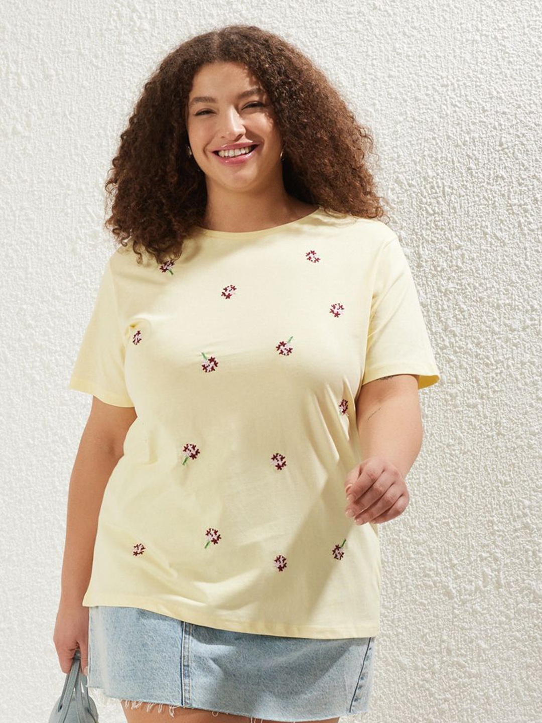 

Trendyol Women Printed Pockets T-shirt, Na