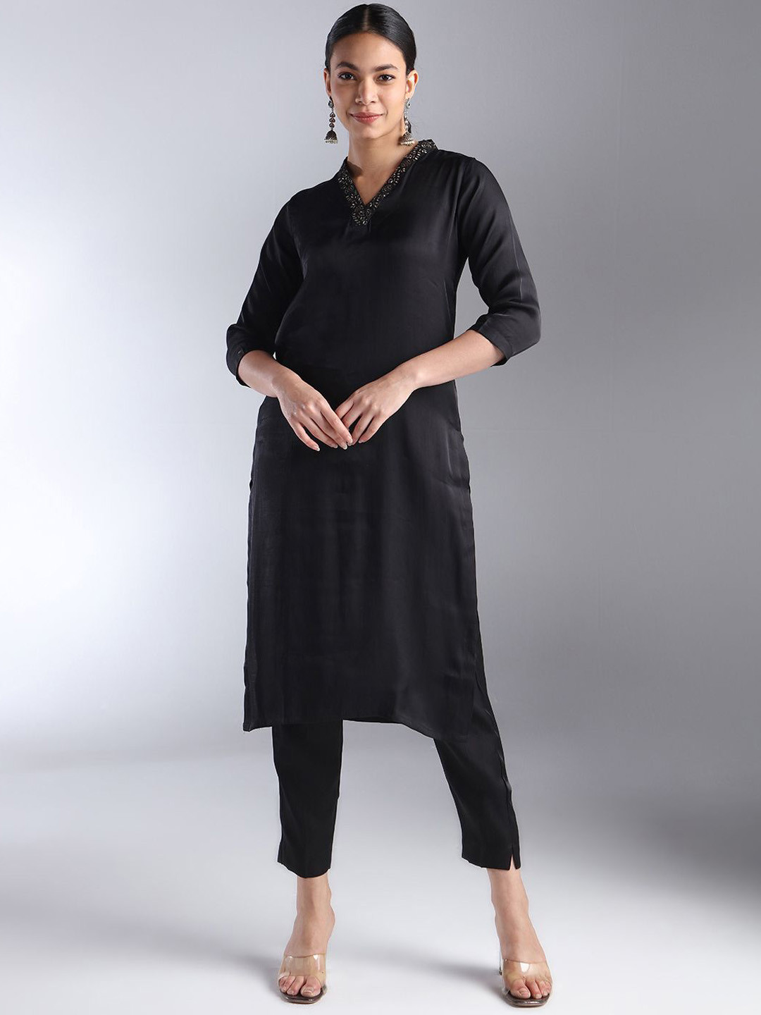 

House Of Dharaa Women Ethnic Motifs Embroidered Regular Chanderi Silk Kurta with Trousers, Black