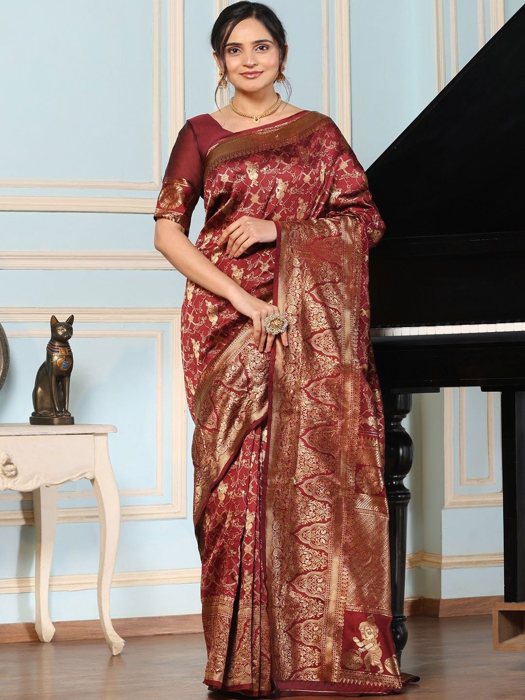 

Iris Woven Design Zari Silk Blend Kanjeevaram Saree, Maroon