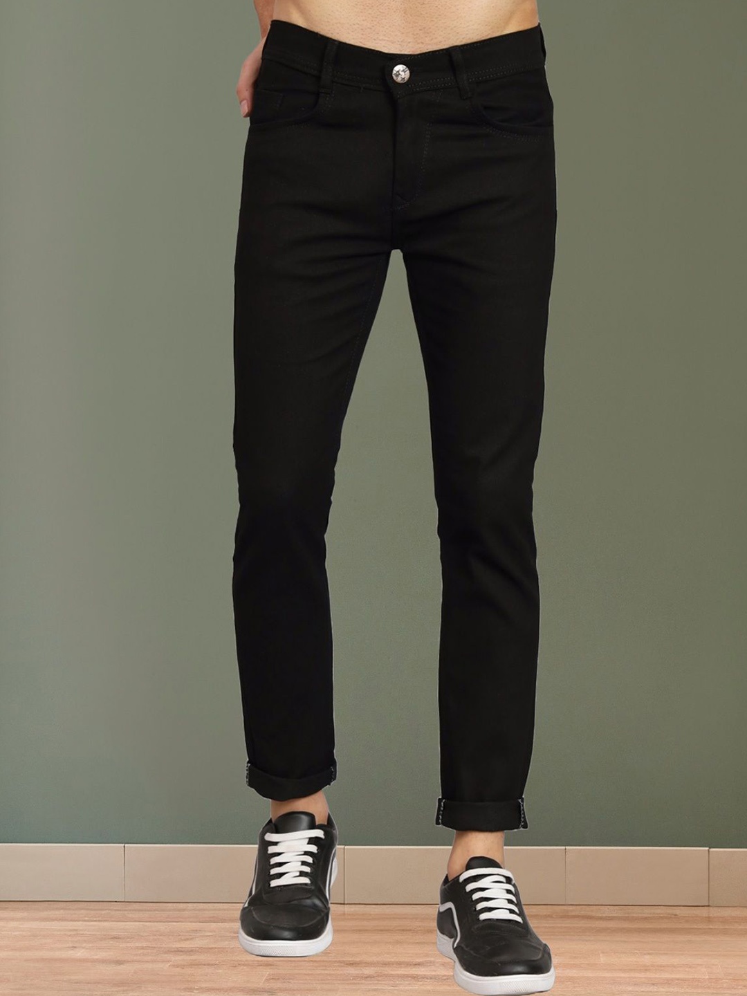 

LINARIA Men Classic Tapered Fit Jeans, Black