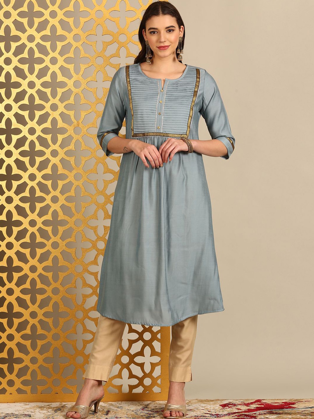 

Alena Women Kurta, Silver