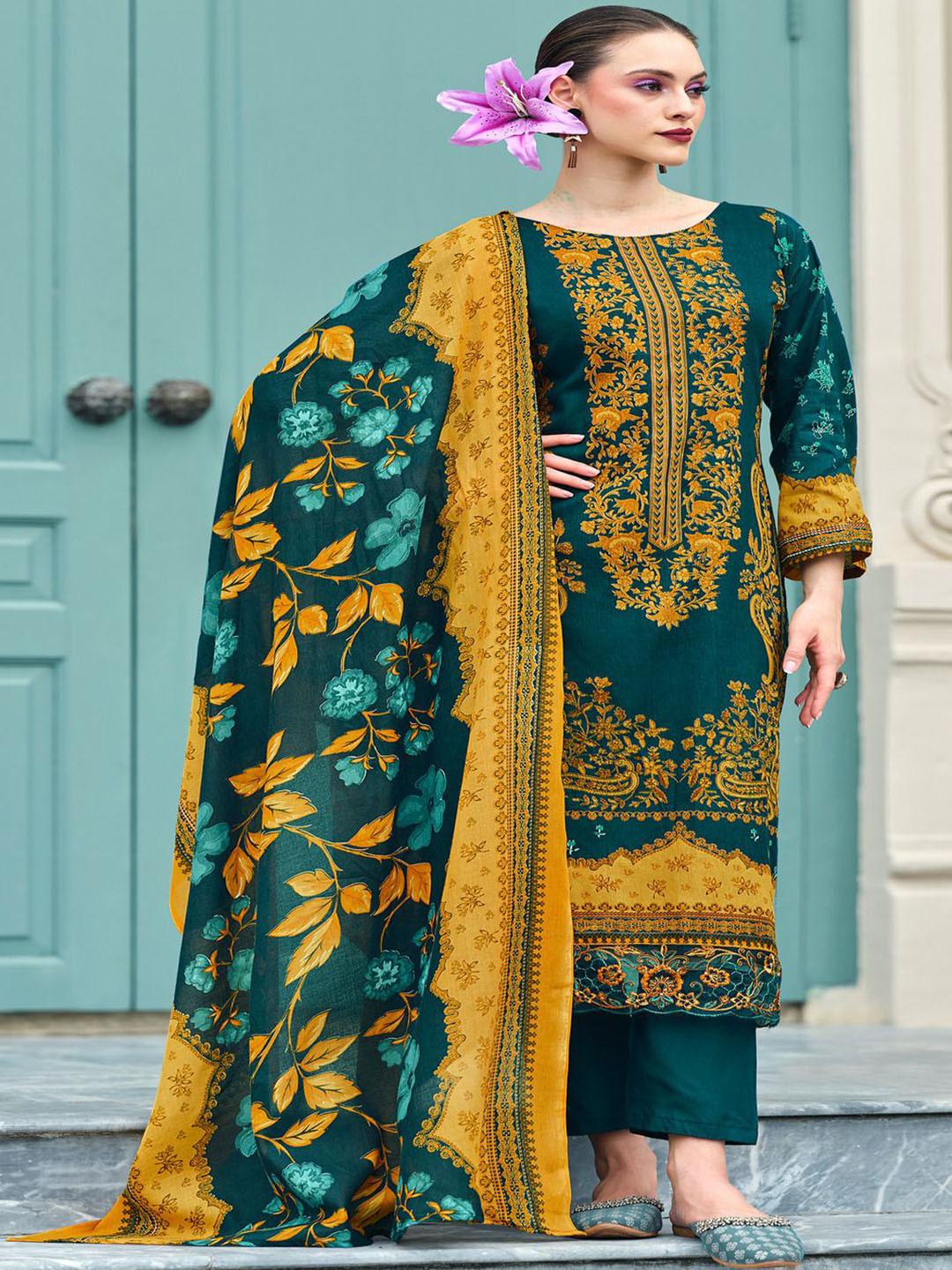 

DRAVINAM Trends Embroidered Pure Cotton Unstitched Dress Material, Green