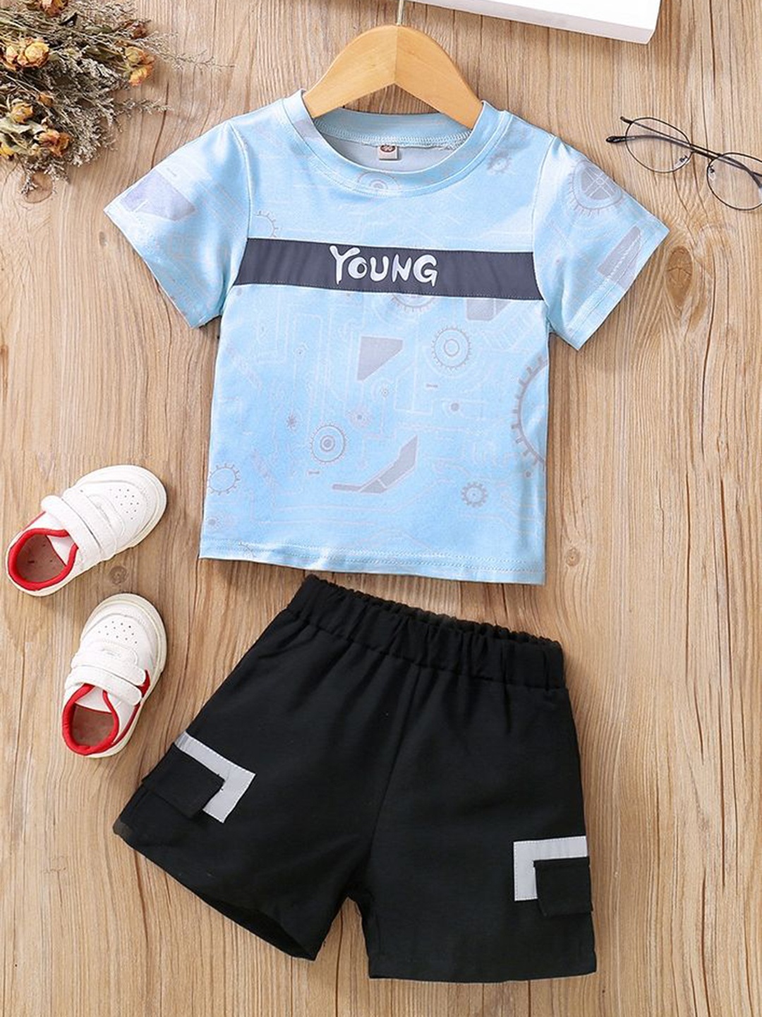 

LULU & SKY Boys Printed T-shirt with Shorts, Blue