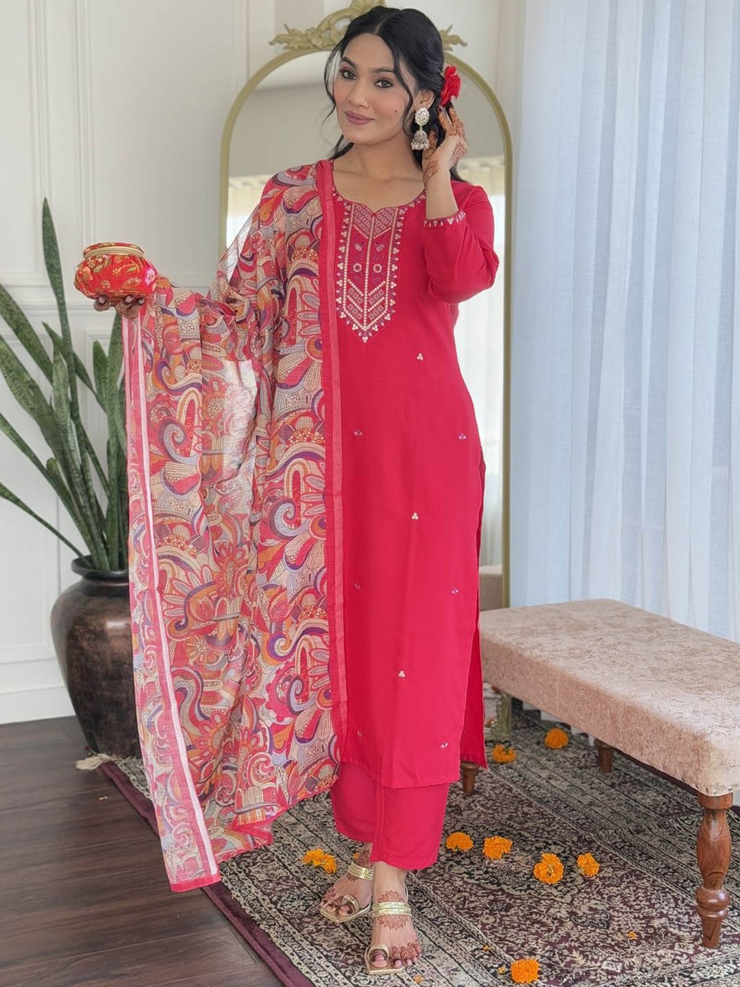 

DIVASTRI Women Ethnic Motifs Embroidered Regular Sequinned Kurta with Trousers & With Dupatta, Pink