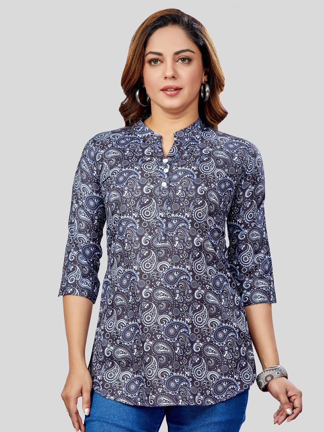 

Saree Swarg Floral Printed Kurti, Blue