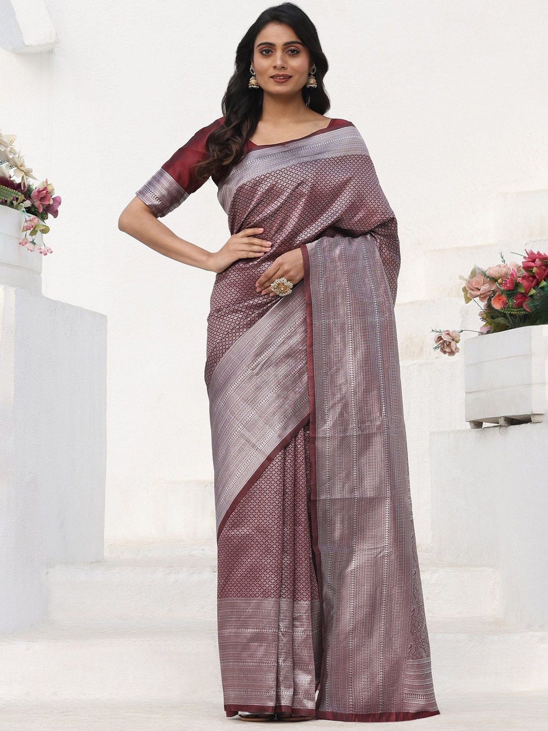 

ORUS Woven Design Zari Silk Blend Kanjeevaram Saree, Burgundy