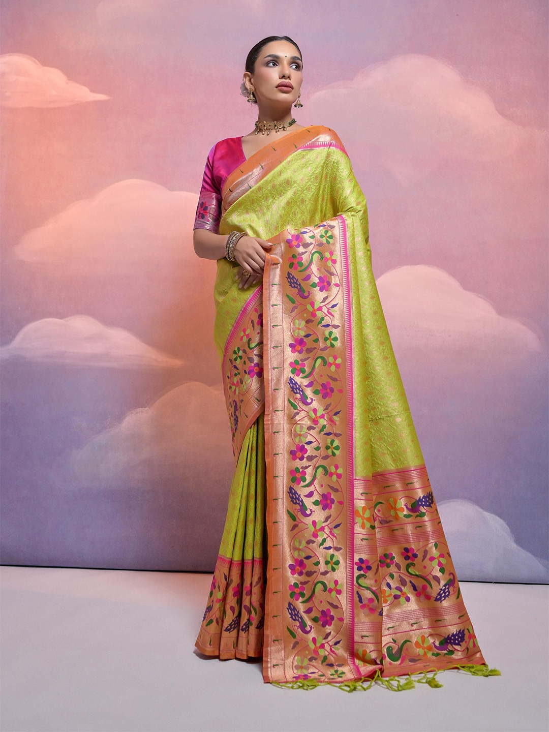 

Ekta Textiles Woven Design Zari Pure Silk Banarasi Saree, Green
