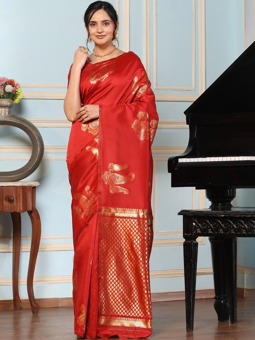 

ORUS Woven Design Zari Silk Blend Kanjeevaram Saree, Red