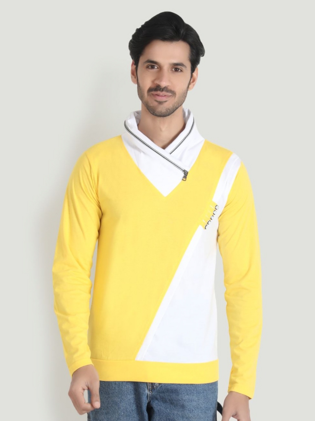 

Black Collection Men Colourblocked V-Neck T-shirt, Yellow